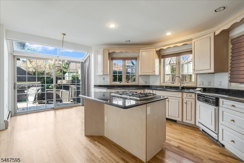 10 Kips Ridge C0010 Montclair NJ 07044