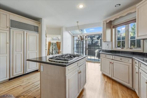 10 Kips Ridge C0010 Montclair NJ 07044