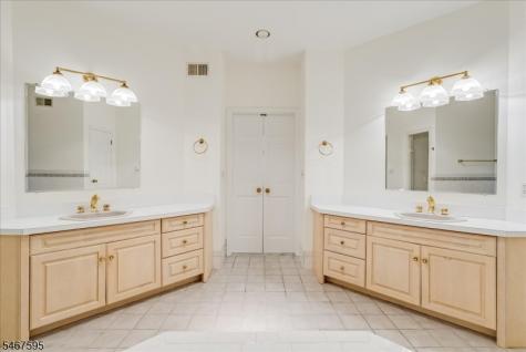 10 Kips Ridge C0010 Montclair NJ 07044