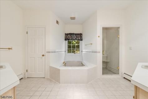 10 Kips Ridge C0010 Montclair NJ 07044