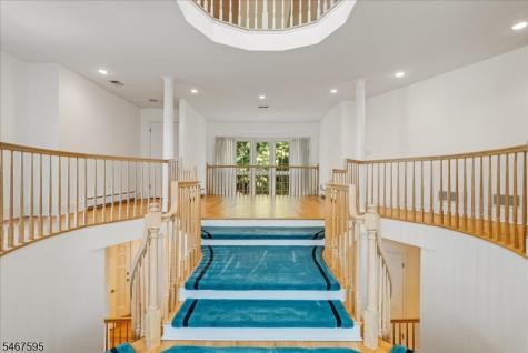 10 Kips Ridge C0010 Montclair NJ 07044