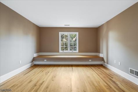 10 Kips Ridge C0010 Montclair NJ 07044