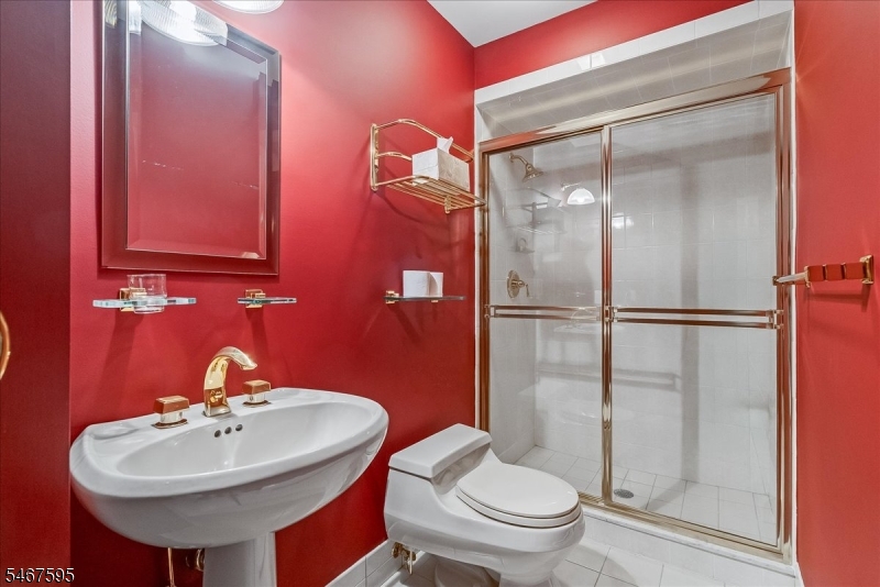 10 Kips Ridge C0010 Montclair NJ 07044