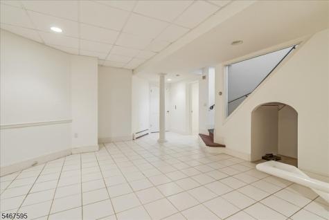 10 Kips Ridge C0010 Montclair NJ 07044