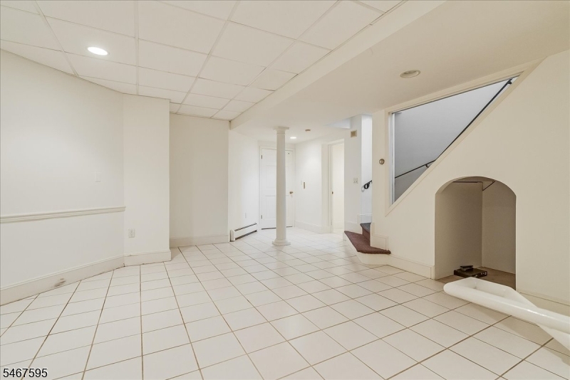 10 Kips Ridge C0010 Montclair NJ 07044