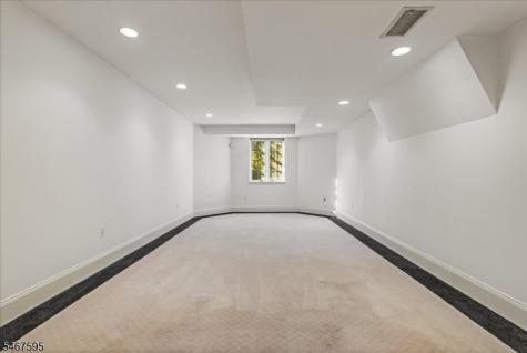 10 Kips Ridge C0010 Montclair NJ 07044