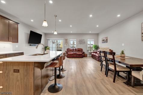 14 Pratt Lane Lawrence NJ 08648