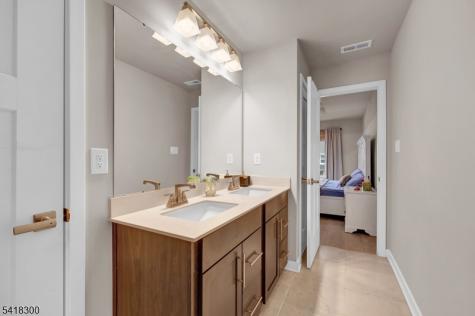 14 Pratt Lane Lawrence NJ 08648