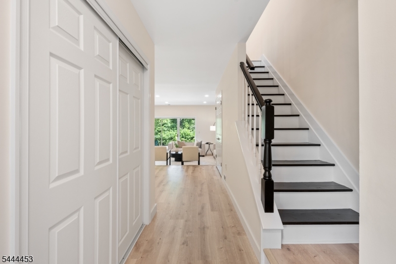51 Chelsea Court Franklin NJ 08823