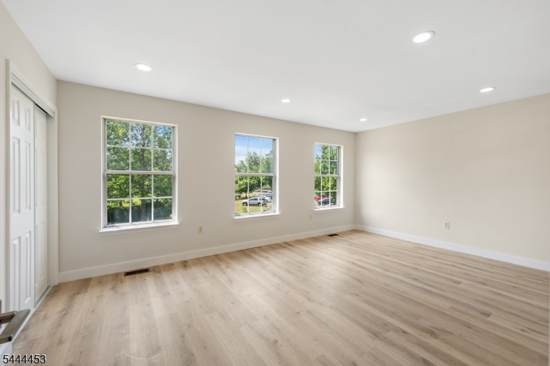 51 Chelsea Court Franklin NJ 08823