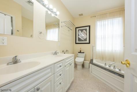 604 Avenue A Bayonne NJ 07002