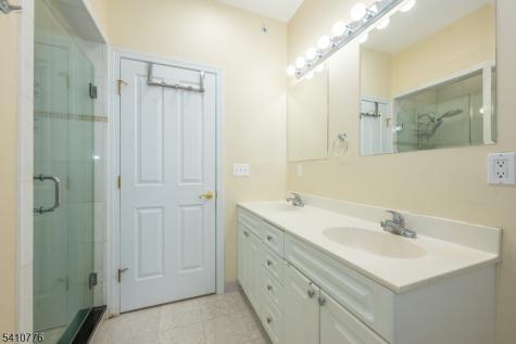 604 Avenue A Bayonne NJ 07002