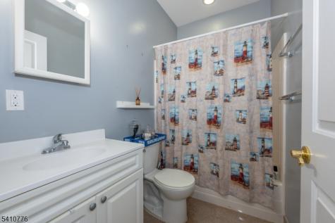 604 Avenue A Bayonne NJ 07002