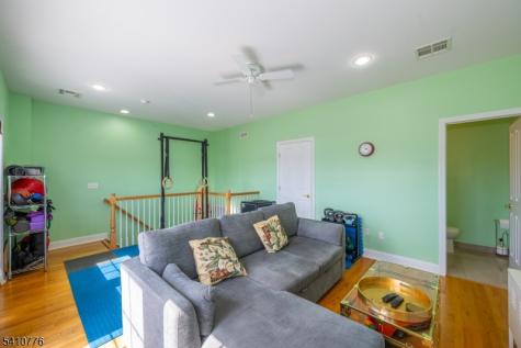 604 Avenue A Bayonne NJ 07002