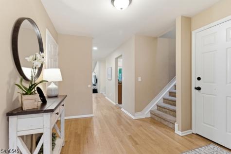 113 Saratoga Square Wayne NJ 07470