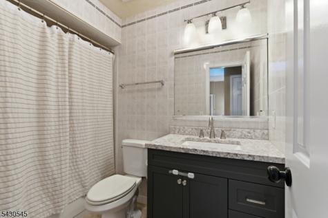 113 Saratoga Square Wayne NJ 07470