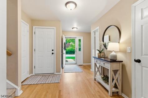 113 Saratoga Square Wayne NJ 07470