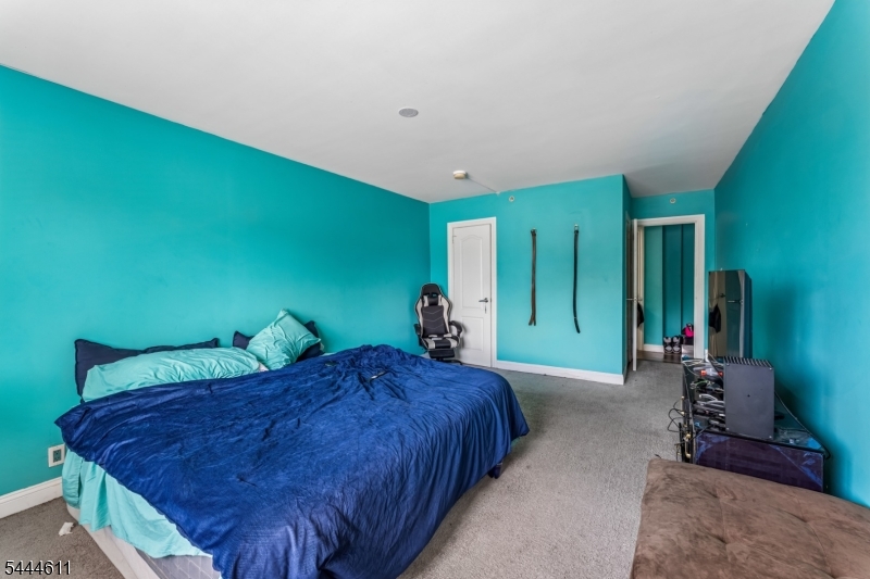 60 Parkway Drive East Orange NJ 07017