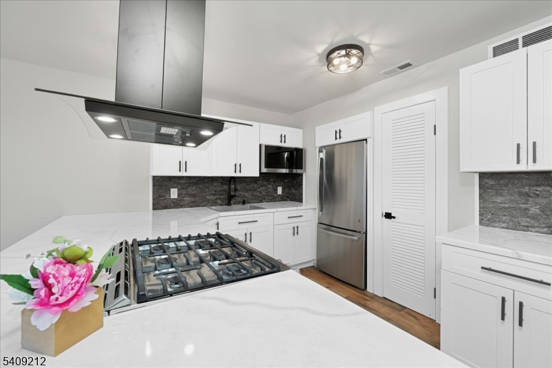 2 Davos Drive Vernon NJ 07462