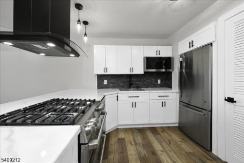 2 Davos Drive Vernon NJ 07462