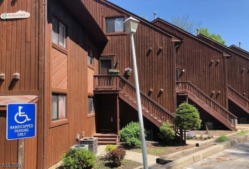 1 Purgatory Ct Unit 5 Vernon NJ 07462
