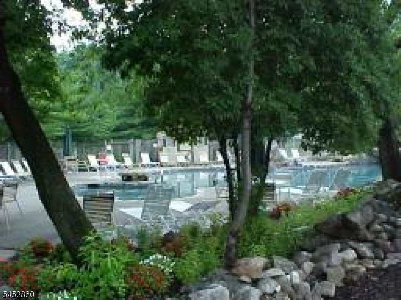 1 Purgatory Ct Unit 5 Vernon NJ 07462