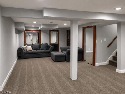 91 Delaware Lane Branchburg NJ 08876