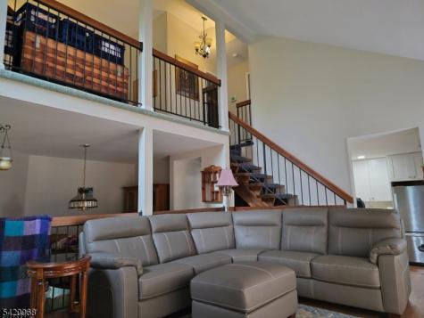 28 Bloomingdale Drive Hillsborough NJ 08844