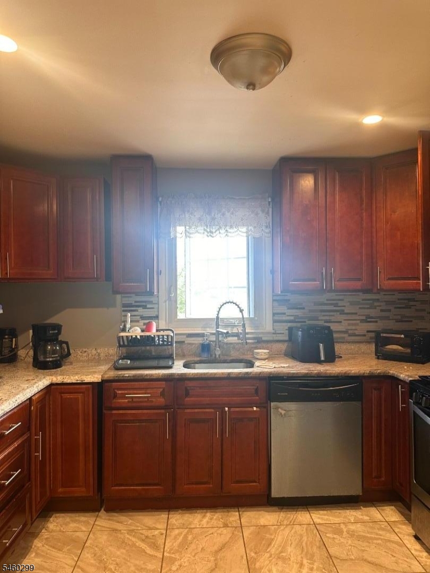 428 Doyle Street Elizabeth NJ 07206