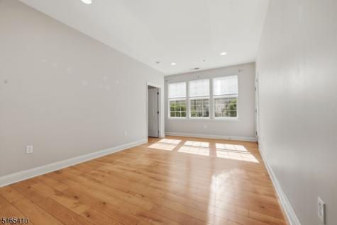5108 Sanctuary Boulevard Riverdale NJ 07457