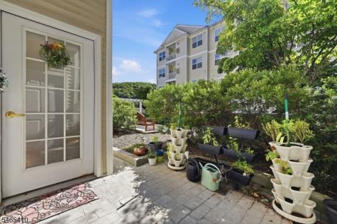 5108 Sanctuary Boulevard Riverdale NJ 07457