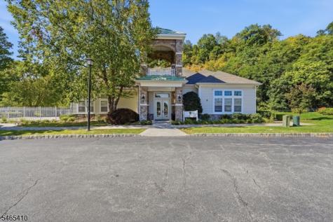 5108 Sanctuary Boulevard Riverdale NJ 07457