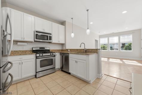 5108 Sanctuary Boulevard Riverdale NJ 07457