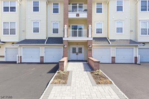 2103 Avery Court Franklin NJ 08873