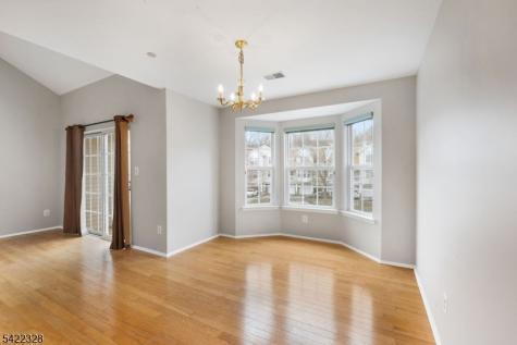32 Pasture Court Roxbury NJ 07852