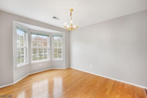 32 Pasture Court Roxbury NJ 07852