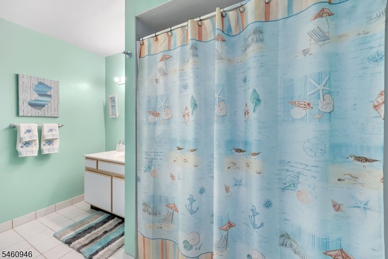 17 Beechmont Terrace Hardyston NJ 07419