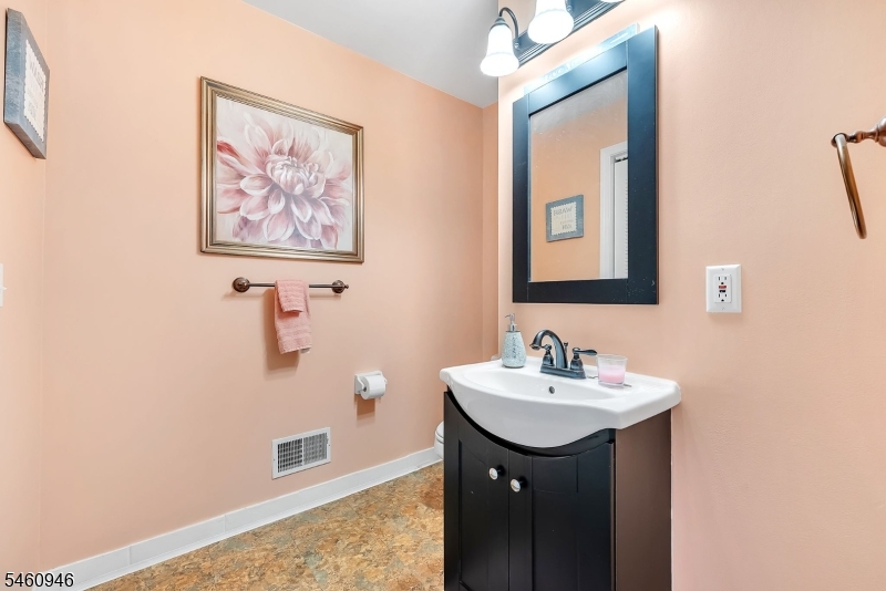 17 Beechmont Terrace Hardyston NJ 07419