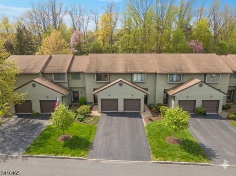 39 Oriole Terrace Hampton NJ 07860