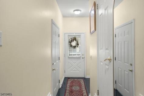 39 Oriole Terrace Hampton NJ 07860