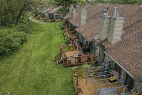 39 Oriole Terrace Hampton NJ 07860