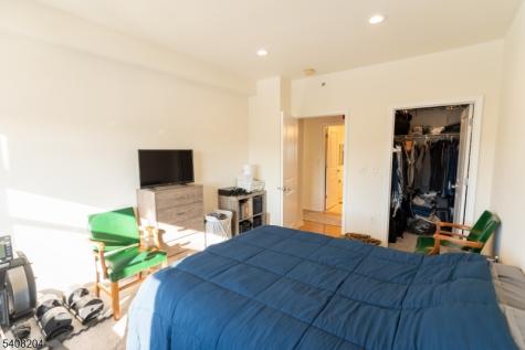 30 Freedomway Jersey City NJ 07305