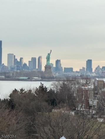 30 Freedomway Jersey City NJ 07305