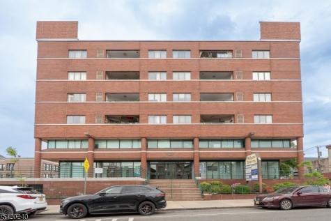 41 Wilson Avenue Newark NJ 07105