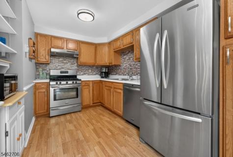 34 Cambridge Oxford NJ 07863