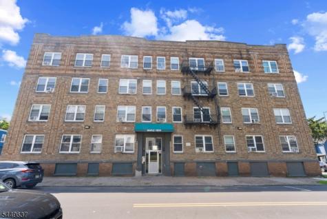 133 N Maple Avenue East Orange NJ 07017