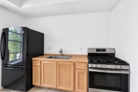 133 N Maple Avenue East Orange NJ 07017