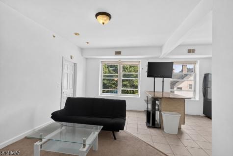 133 N Maple Avenue East Orange NJ 07017