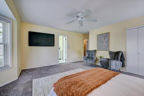 226 Crescenzi Court West Orange NJ 07052