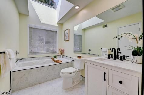 226 Crescenzi Court West Orange NJ 07052